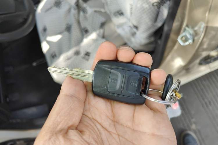 Used Wuling Hongguang V 2019 1.5L Jingqu Version China VI LAR Vehicle Key
