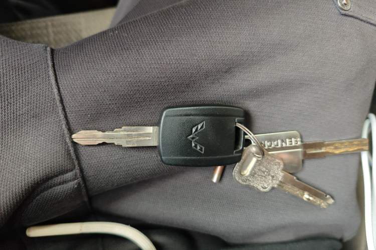 Used Wuling Hongguang V 2019 1.5L Base Version China VI LAR Vehicle Key