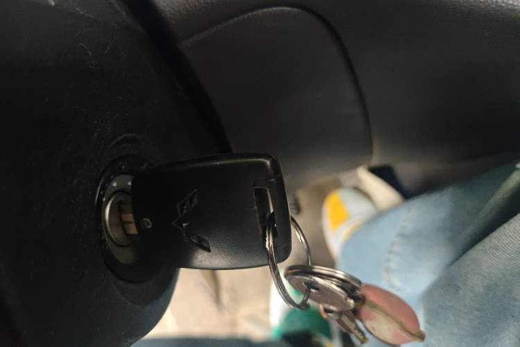 Used Wuling Hongguang V 2019 1.5L Base Version China VI LAR Vehicle Key
