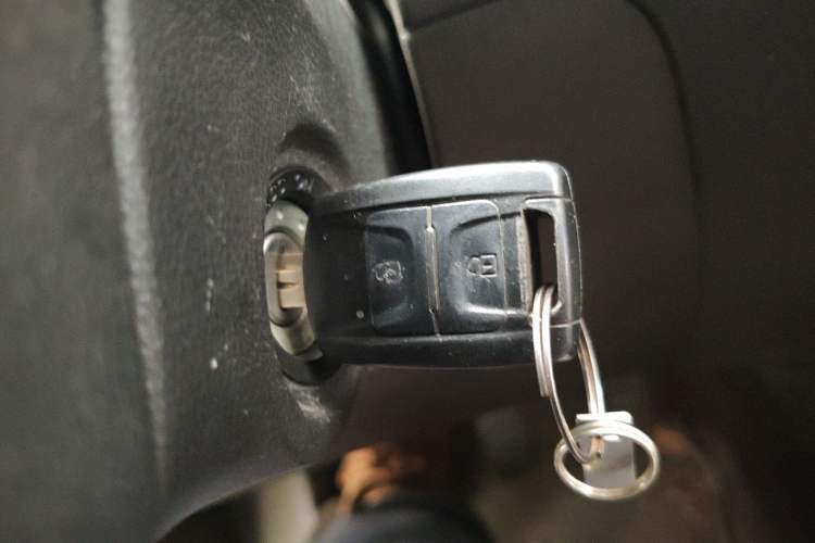 Used Wuling Hongguang V 2019 1.5L Jingqu Version China VI LAR Vehicle Key