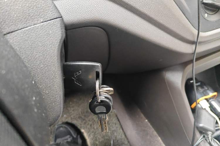 Used Wuling Hongguang V 2019 1.5L Jingqu Version China VI LAR Vehicle Key