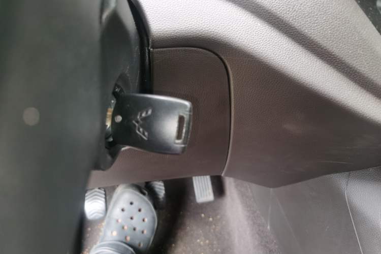 Used Wuling Hongguang V 2019 1.5L Jingqu Version China VI LAR Vehicle Key