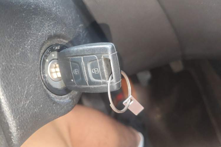 Used Wuling Hongguang V 2019 1.5L Jingqu Version China VI LAR Vehicle Key