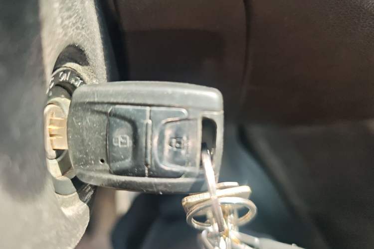 Used Wuling Hongguang V 2019 1.5L Jingqu Version China VI LAR Vehicle Key