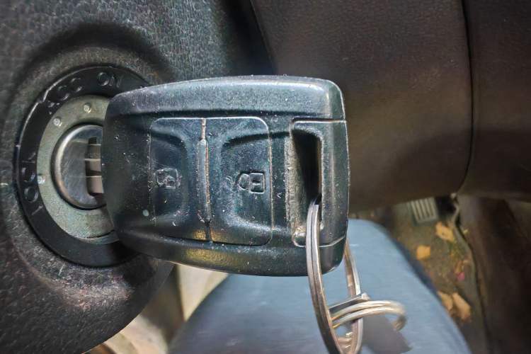 Used Wuling Hongguang V 2019 1.5L Jingqu Version China VI LAR Vehicle Key