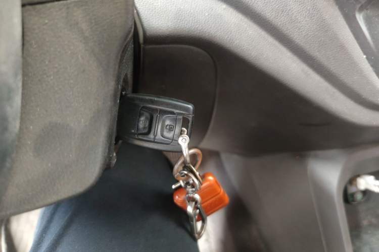 Used Wuling Hongguang V 2019 1.5L Jingqu Version China VI LAR Vehicle Key