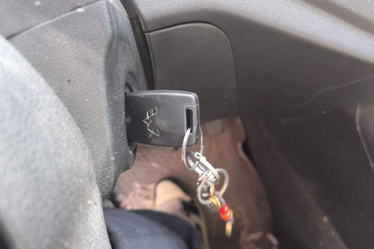 Used Wuling Hongguang V 2019 1.5L Jingqu Version China VI LAR Vehicle Key