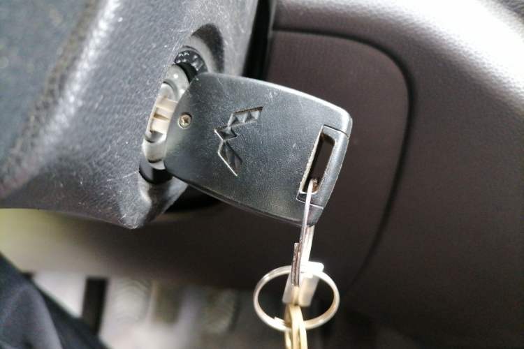 Used Wuling Hongguang V 2019 1.5L Jingqu Version China VI LAR Vehicle Key