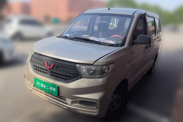 Used Wuling Hongguang V 2019 1.5L Jingqu Version China VI LAR