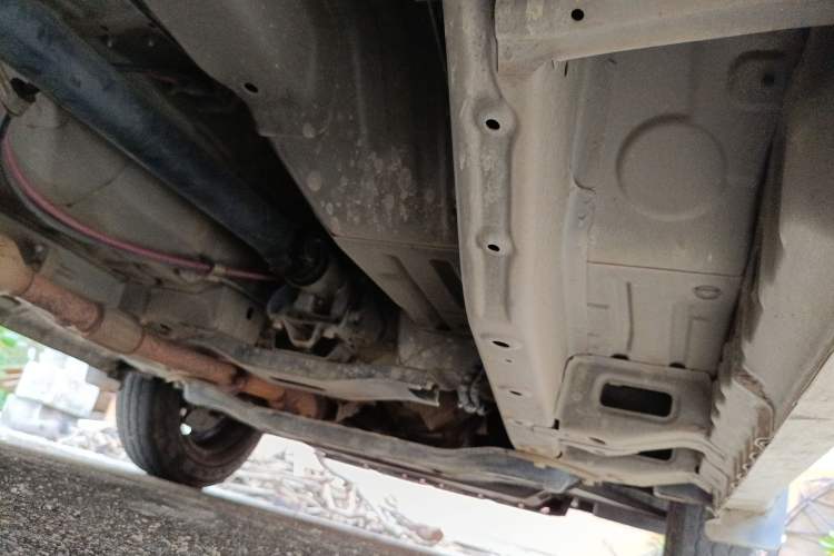 Used Wuling Hongguang V 2020 1.5L Commercial Vehicle China VI LAR Chassis Front Right