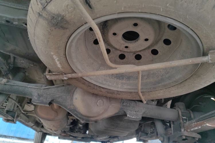 Used Wuling Hongguang V 2020 1.5L Commercial Vehicle China VI LAR Chassis Rear