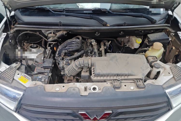 Used Wuling Hongguang V 2020 Model 1.2L Jingqu Edition China VI LSI Engine Bay