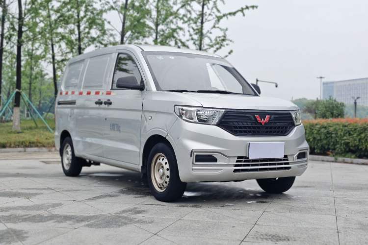 Used Wuling Hongguang V 2020 1.2L Jingqu Edition Window-Sealed Vehicle China VI LSI Exterior 1