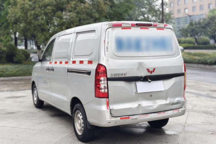 Used Wuling Hongguang V 2020 1.2L Jingqu Edition Window-Sealed Vehicle China VI LSI Exterior 3