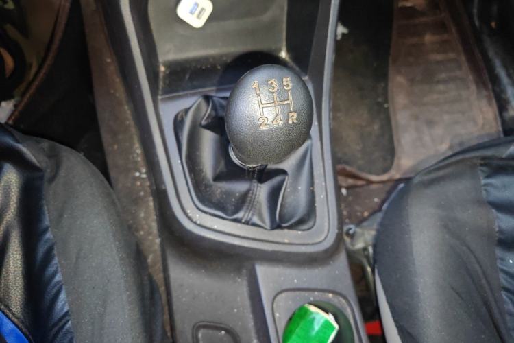 Used Wuling Hongguang V 2020 Model 1.2L Jingqu Edition China VI LSI Gear Lever