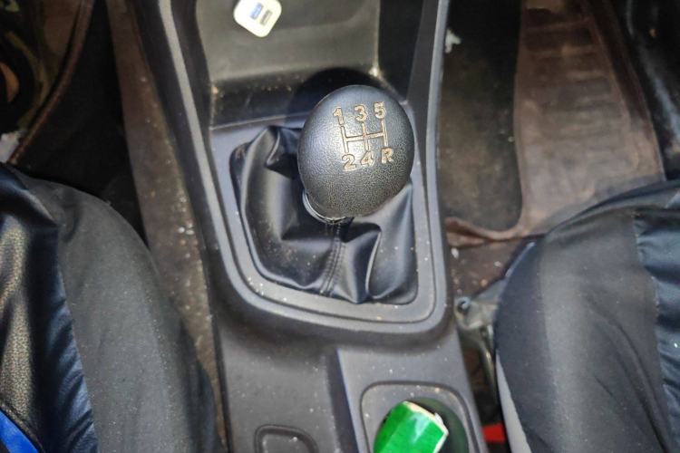 Used Wuling Hongguang V 2020 Model 1.2L Jingqu Edition China VI LSI Gear Lever