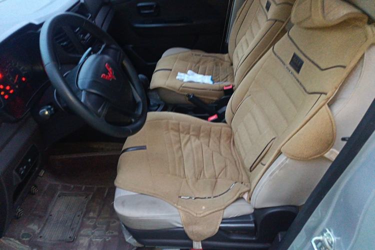 Used Wuling Hongguang V 2020 Model 1.2L Jingqu Edition China VI LSI Left Front Seat