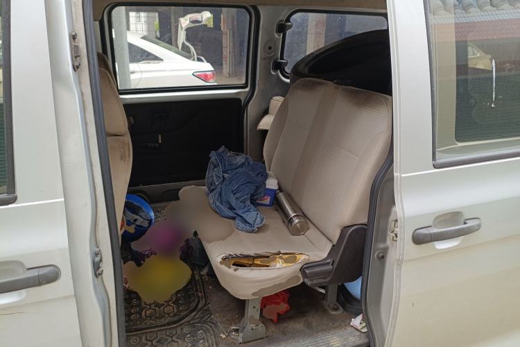 Used Wuling Hongguang V 2020 1.5L Commercial Vehicle China VI LAR Left Rear Seat