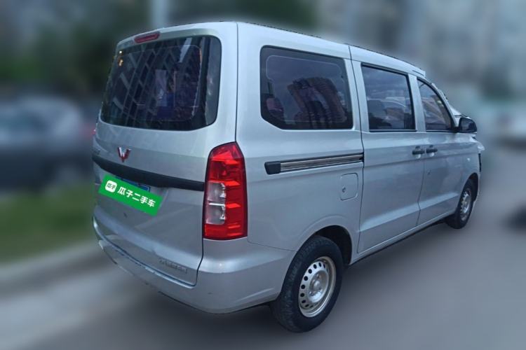 Used Wuling Hongguang V 2020 Model 1.2L Jingqu Edition China VI LSI Rear Right 45 Deg