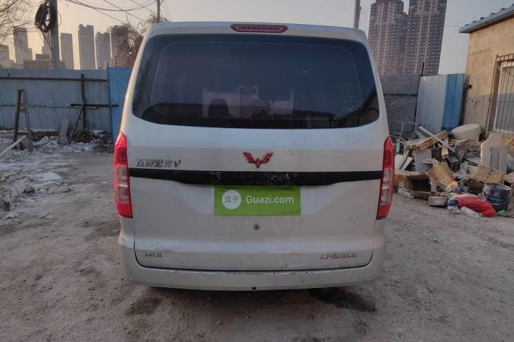 Used Wuling Hongguang V 2020 1.5L Commercial Vehicle China VI LAR Rear
