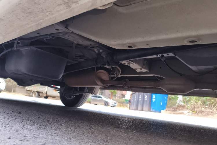 Used Wuling Hongguang V 2020 Model 1.2L Jingqu Edition China VI LSI Chassis Front Right