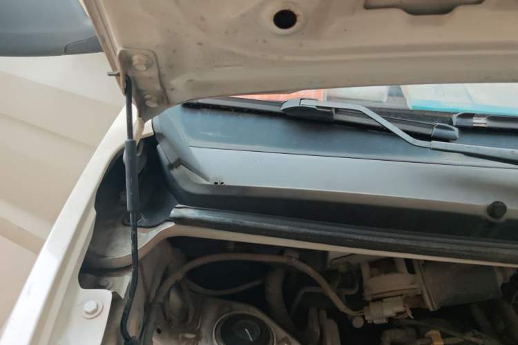 Used Wuling Hongguang V 2020 1.2L Enjoyment Edition China VI LSI Engine Bay Right