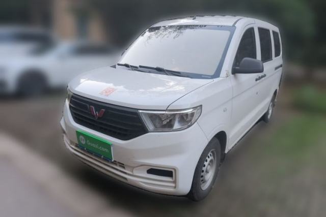 Used Wuling Hongguang V 2020 Model 1.2L Jingqu Edition China VI LSI