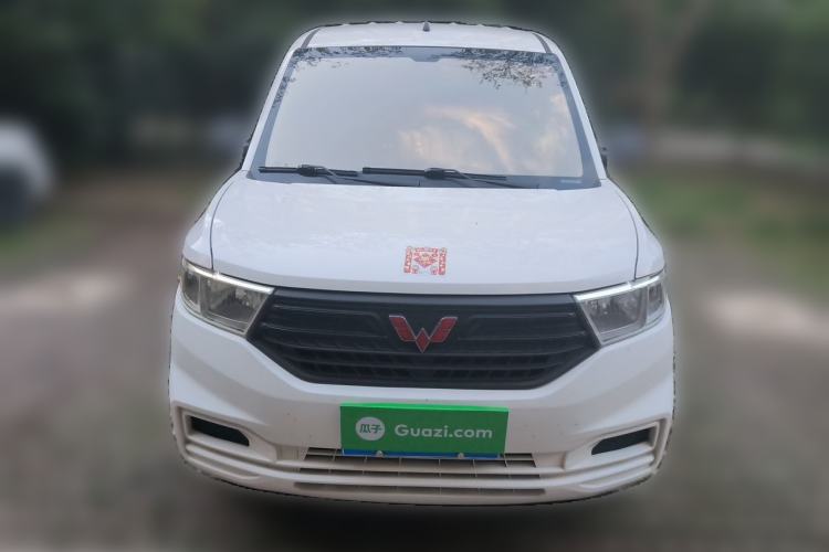 Used Wuling Hongguang V 2020 Model 1.2L Jingqu Edition China VI LSI Front