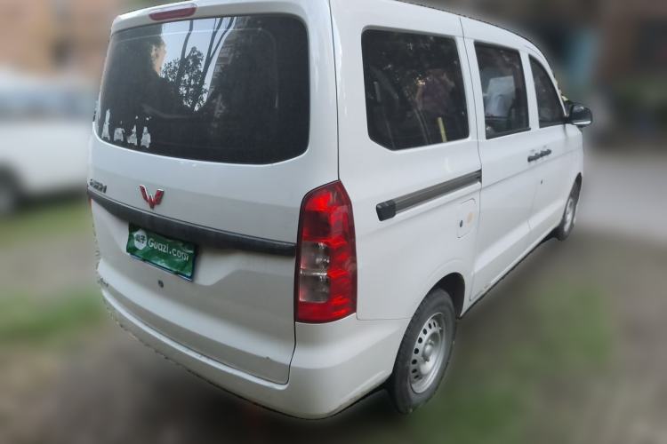 Used Wuling Hongguang V 2020 Model 1.2L Jingqu Edition China VI LSI Rear Right 45 Deg