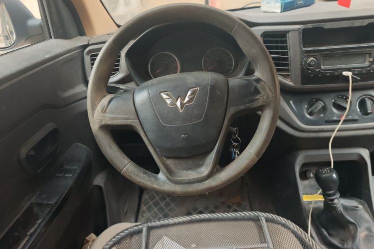 Used Wuling Hongguang V 2020 1.2L Enjoyment Edition China VI LSI Steering Wheel