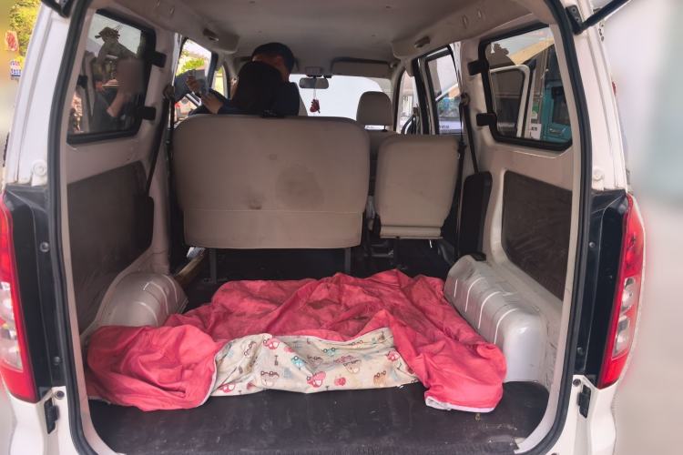Used Wuling Hongguang V 2020 Model 1.2L Jingqu Edition China VI LSI Trunk