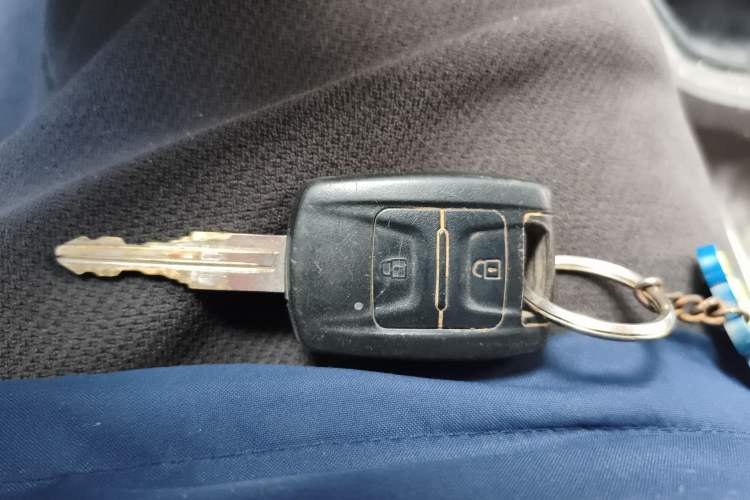 Used Wuling Hongguang V 2020 Model 1.2L Jingqu Edition China VI LSI Vehicle Key