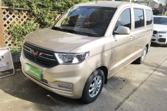 Ojetý Wuling Hongguang V 2021 1.5L Enjoyment Edition LAR