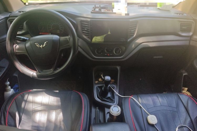 Used Wuling Hongguang V 2021 1.5L Enjoyment Edition LAR Center Console