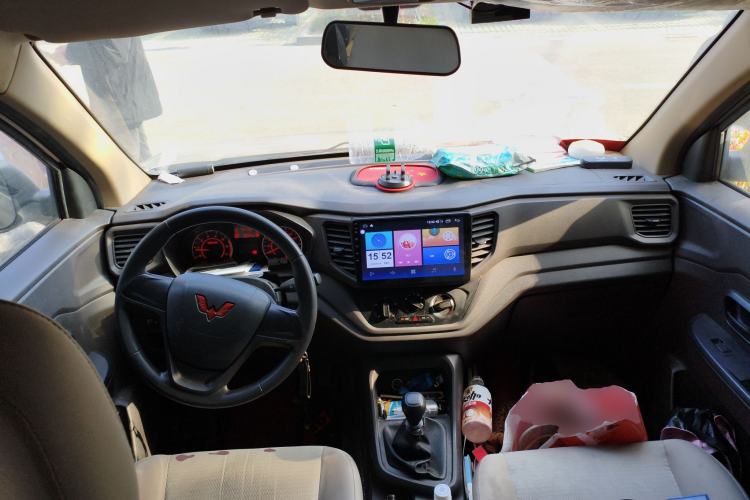 Used Wuling Hongguang V 2021 1.5L Jingqu Version LAR Center Console