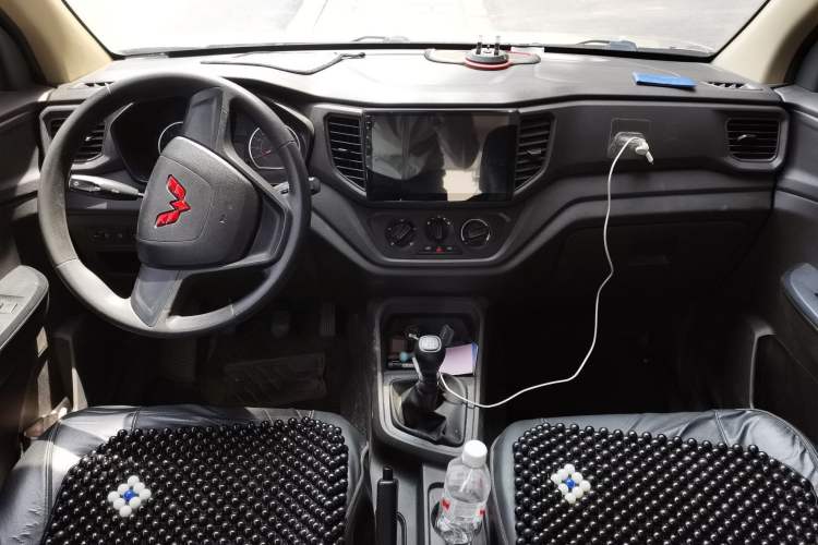 Used Wuling Hongguang V 2021 1.5L Jingqu Version LAR Center Console