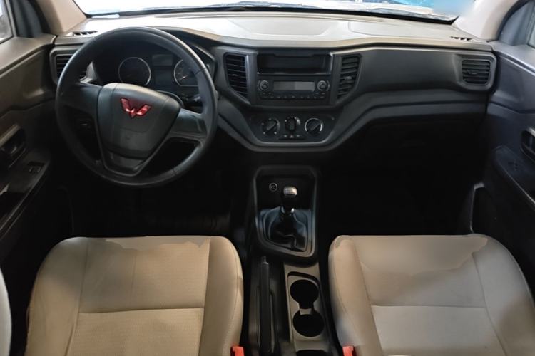 Used Wuling Hongguang V 2021 1.5L Jingqu Version LAR Center Console