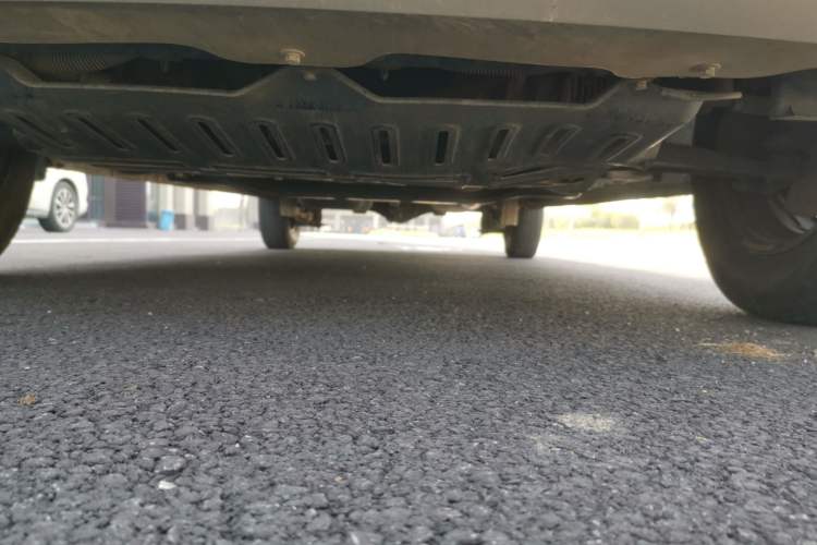 Used Wuling Hongguang V 2021 1.5L Jingqu Version LAR Chassis Front