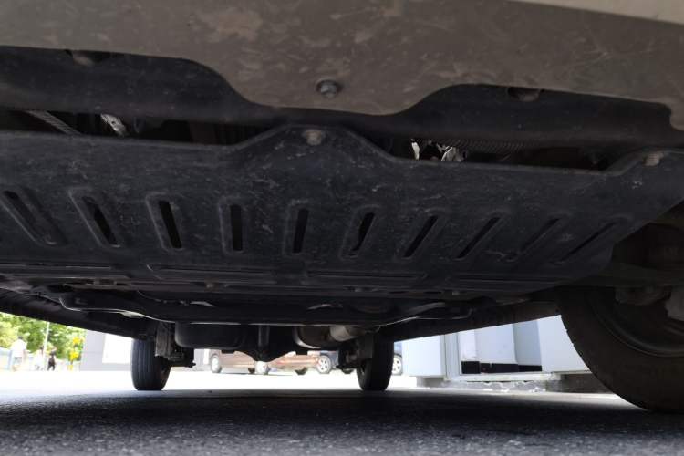 Used Wuling Hongguang V 2021 1.5L Jingqu Version LAR Chassis Front