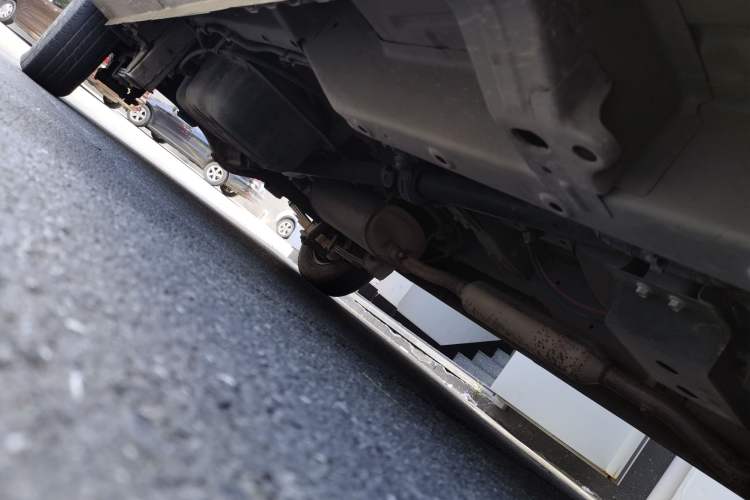 Used Wuling Hongguang V 2021 1.5L Jingqu Version LAR Chassis Front Right