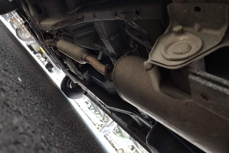 Used Wuling Hongguang V 2021 1.5L Jingqu Version LAR Chassis Rear Left