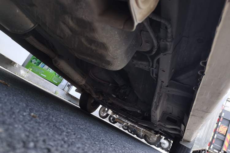 Used Wuling Hongguang V 2021 1.5L Jingqu Version LAR Chassis Rear Right