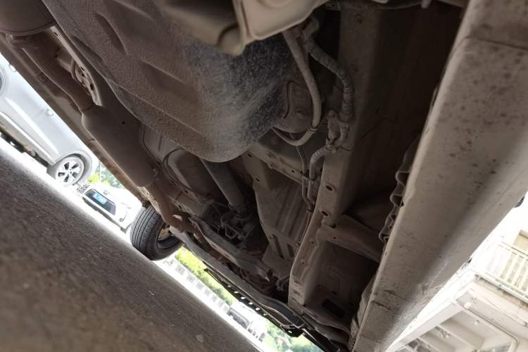 Used Wuling Hongguang V 2021 1.5L Jingqu Version LAR Chassis Rear Right