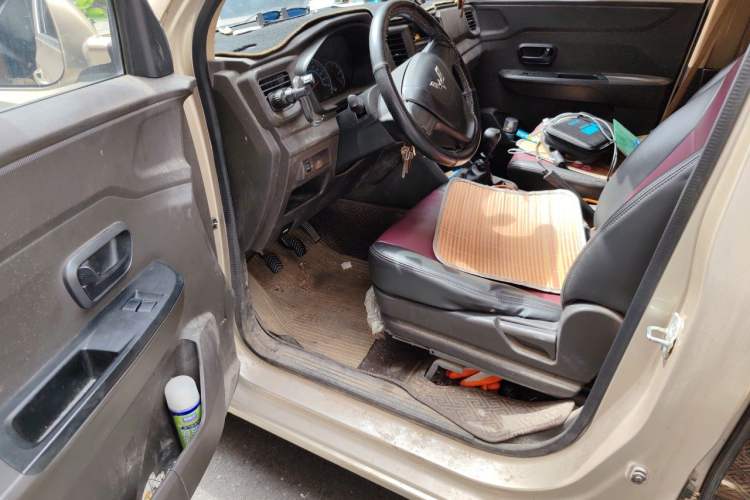 Used Wuling Hongguang V 2021 1.5L Enjoyment Edition LAR Driver Seat
