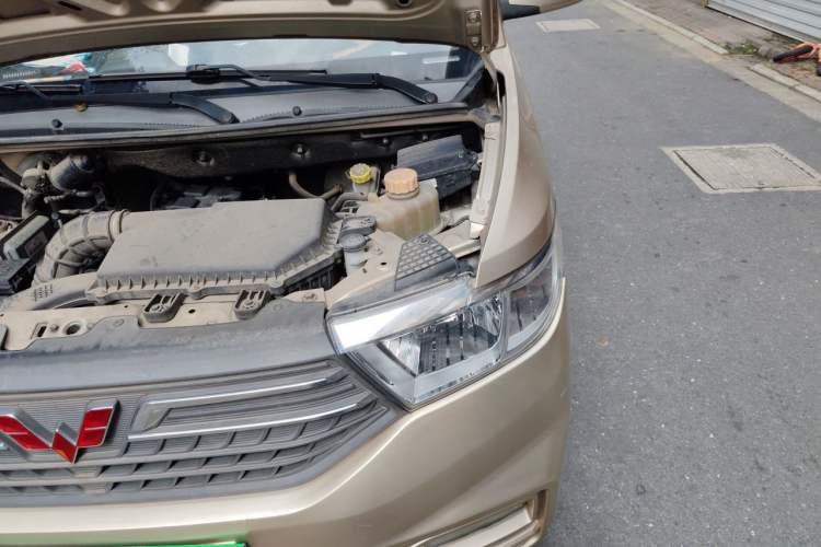 Used Wuling Hongguang V 2021 1.5L Enjoyment Edition LAR Engine Bay Left