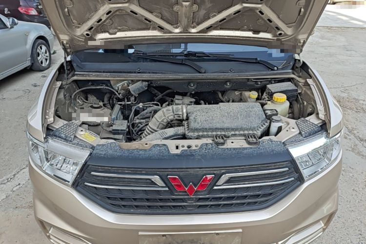 Used Wuling Hongguang V 2021 1.5L Enjoyment Edition LAR Engine Bay
