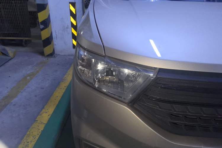 Used Wuling Hongguang V 2021 1.5L Jingqu Version LAR Exterior 6