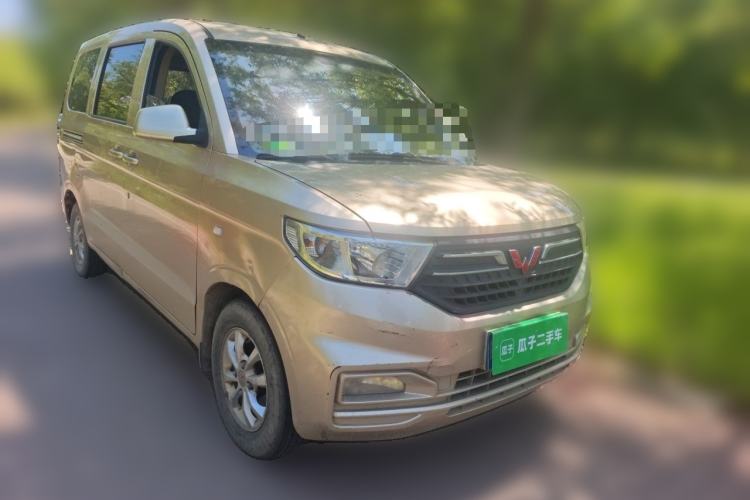 Used Wuling Hongguang V 2021 1.5L Enjoyment Edition LAR Front Right 45 Deg