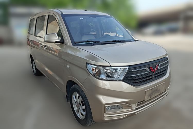 Used Wuling Hongguang V 2021 1.5L Enjoyment Edition LAR Front Right 45 Deg
