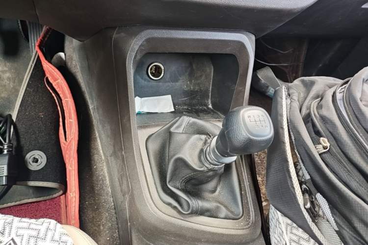 Used Wuling Hongguang V 2021 1.5L Jingqu Version LAR Gear Lever